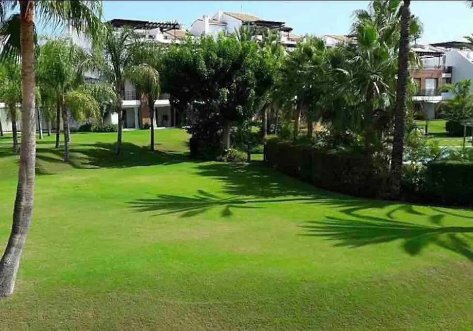 Precioso Atico Con Vistas Y Jacuzzi Privado En La Terraza Apartment Estepona
