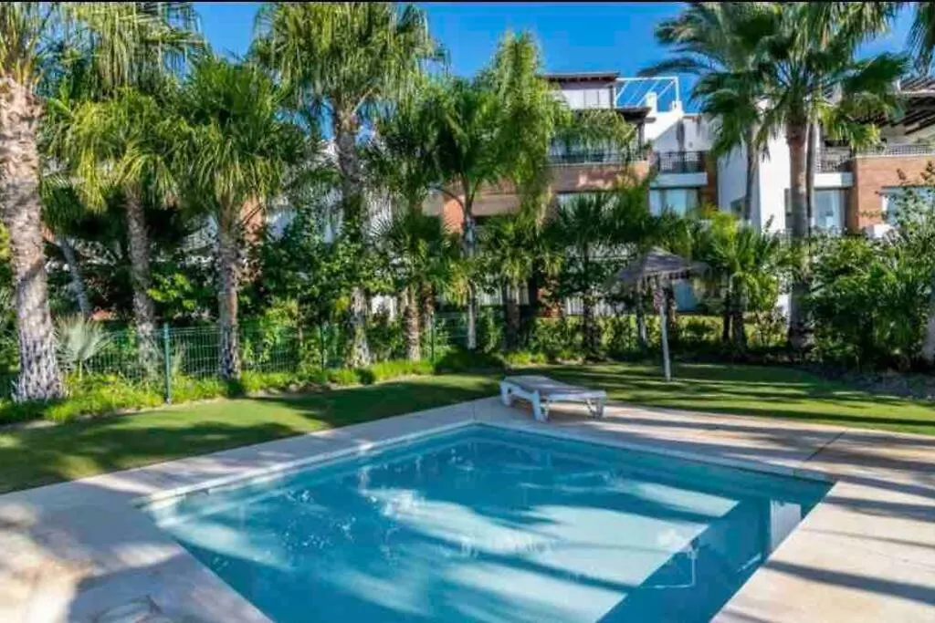Precioso Atico Con Vistas Y Jacuzzi Privado En La Terraza Apartment Estepona