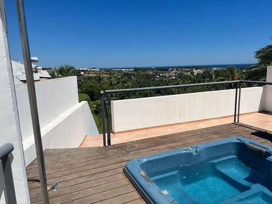 Precioso Atico Con Vistas Y Jacuzzi Privado En La Terraza Apartment Estepona